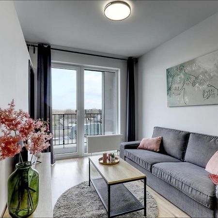 Star Cozy Apartment In A Modern Neighborhood Bratislava Luaran gambar
