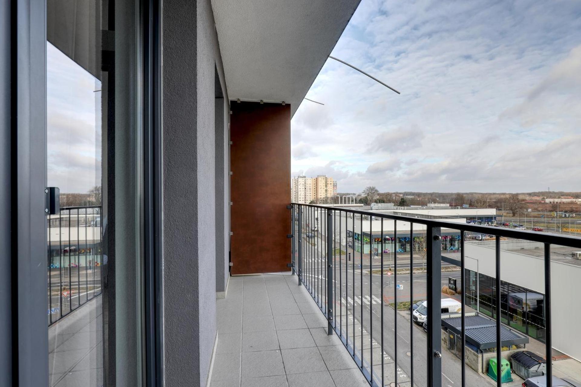 Star Cozy Apartment In A Modern Neighborhood Bratislava Luaran gambar